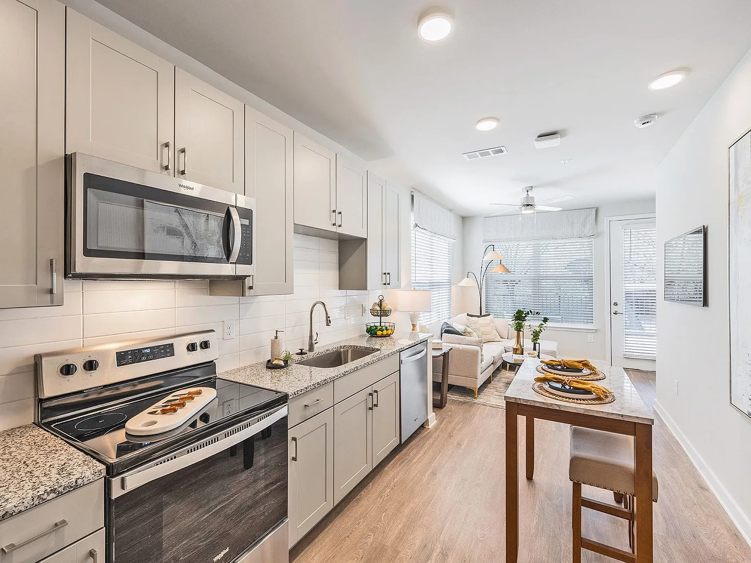 Springside Powder Springs Apartments & Townhomes — Photo 2