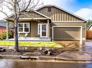 87768 8th St, Veneta, OR 97487