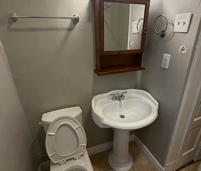 2211 Jules St #2F — Photo 7