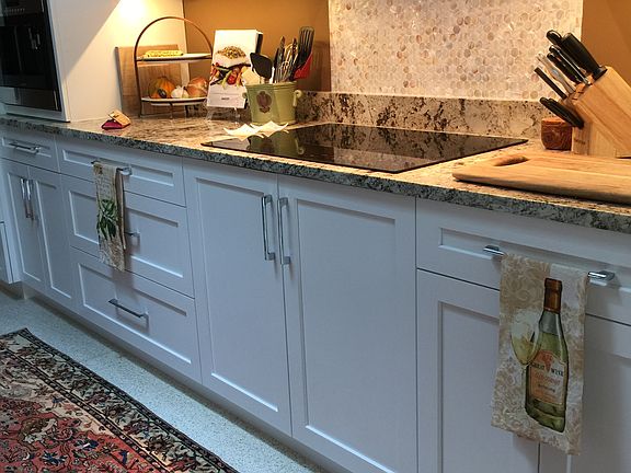  Kitchen w/ convection/steam