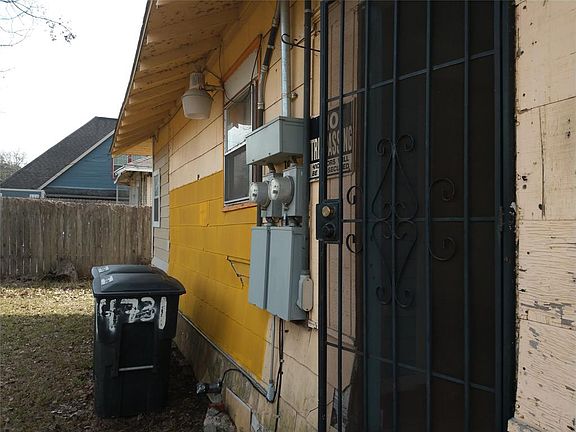 3rd image of 4731 Park Dr