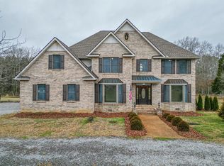 2512 Bains Rd, Hillsboro, TN 37342