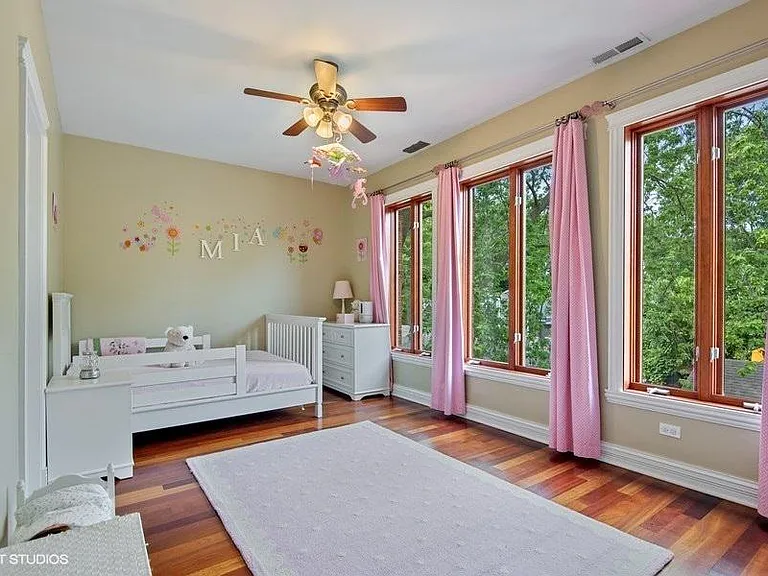 1560 Florence Ave — Photo 13