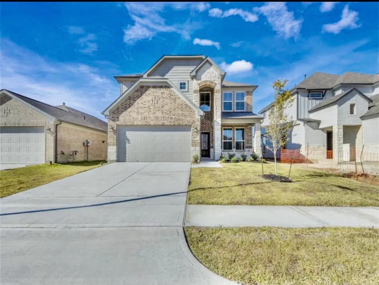 4 bed, 2.5 bath, 2800 sqft, $3,500 — Photo 3
