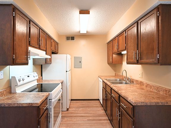 2nd image of 811-860 Hawkeye Dr #811-302