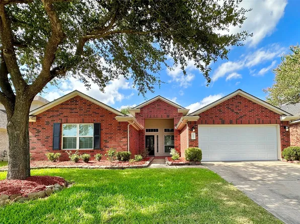 1307 Surecrop Ln, Pasadena, TX 77504