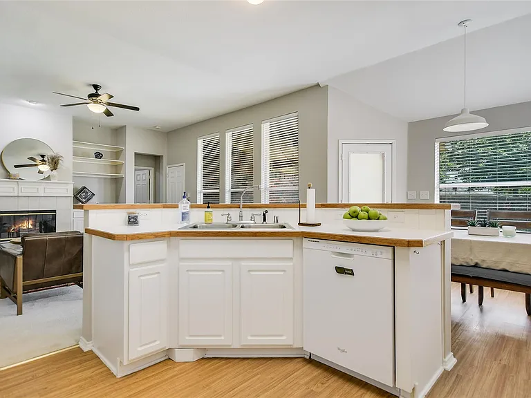 4402 Ruth Borchardt Dr — Photo 12