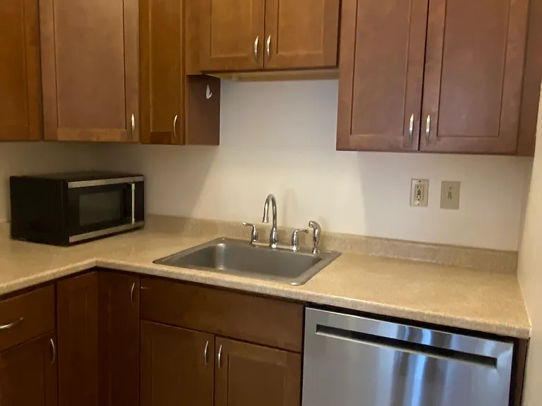 24 Eden St #4 — Photo 11