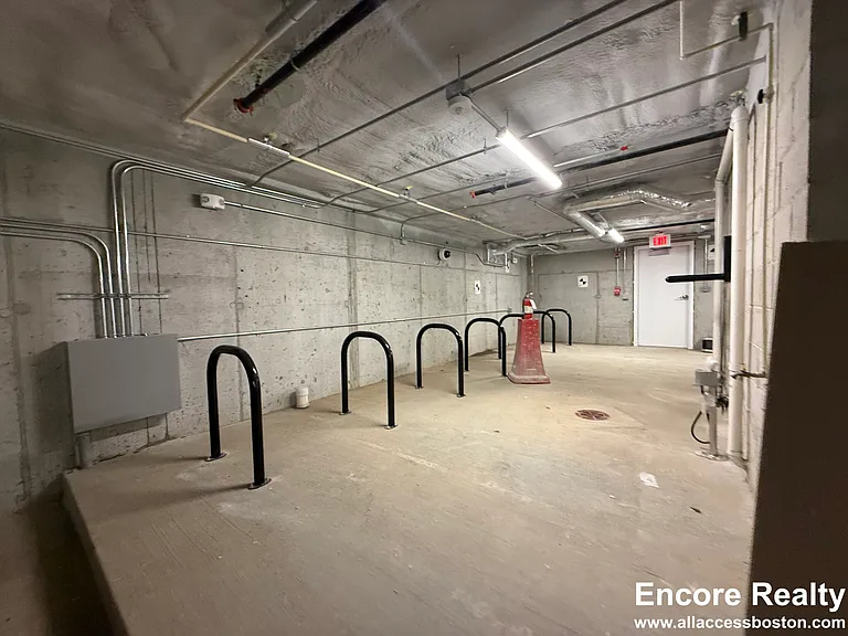 199A Gardner St #U205 — Photo 14