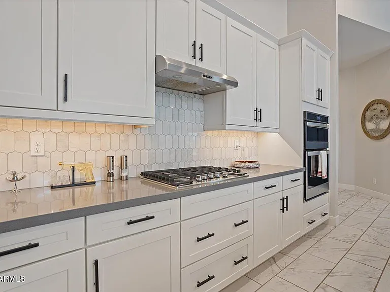 21147 W Hillcrest Blvd — Photo 10