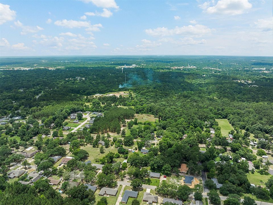 1st image of 2823 Center Rd