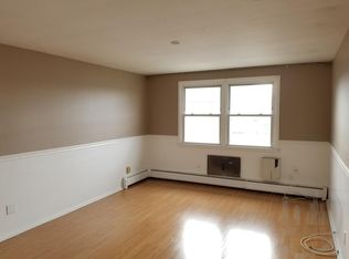 29 Woodbine St APT 12, Pawtucket, RI 02860