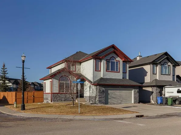 116 E Rainbow Falls Grv, Chestermere, AB T1X 0E9