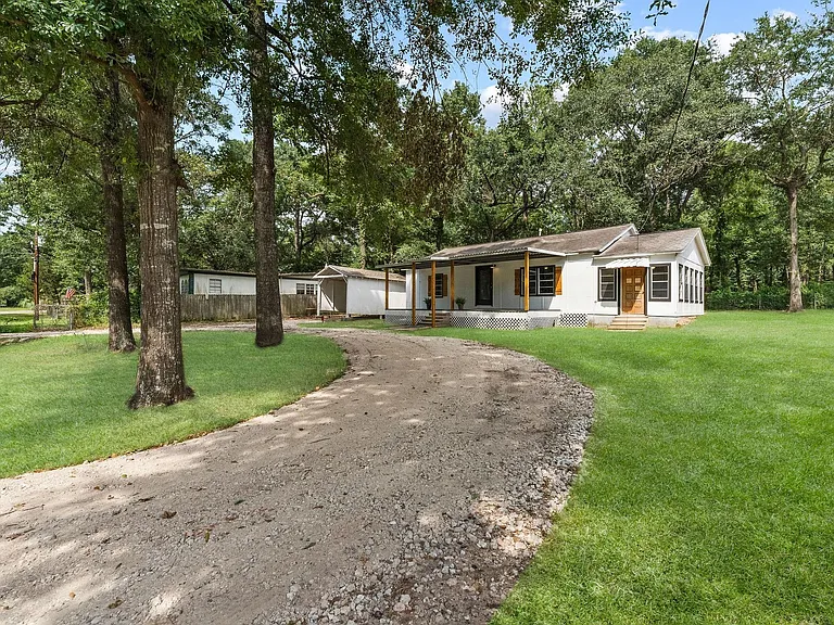 601 Dogwood Trl — Photo 40