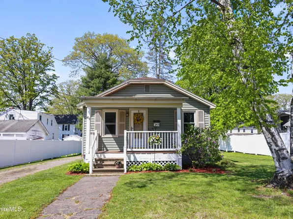 41 Pine St, Dalton, MA 01226