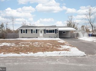 332 Maple Rd, Mount Laurel, NJ 08054