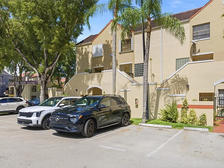 8855 SW 131st Ct #202 — Photo 2