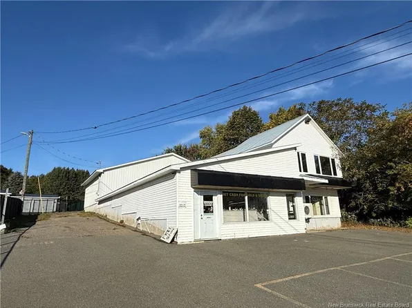 1061 103rd Rte, Woodstock, NB E7M 3C4
