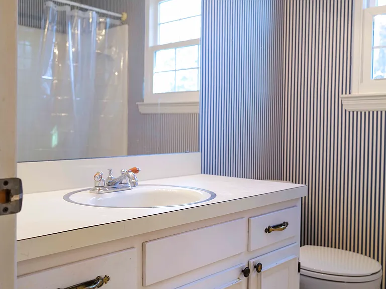 8693 Arbutus Dr — Photo 26