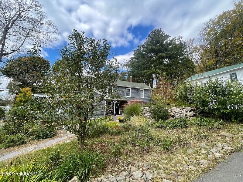4th image of 60 Schumann Road