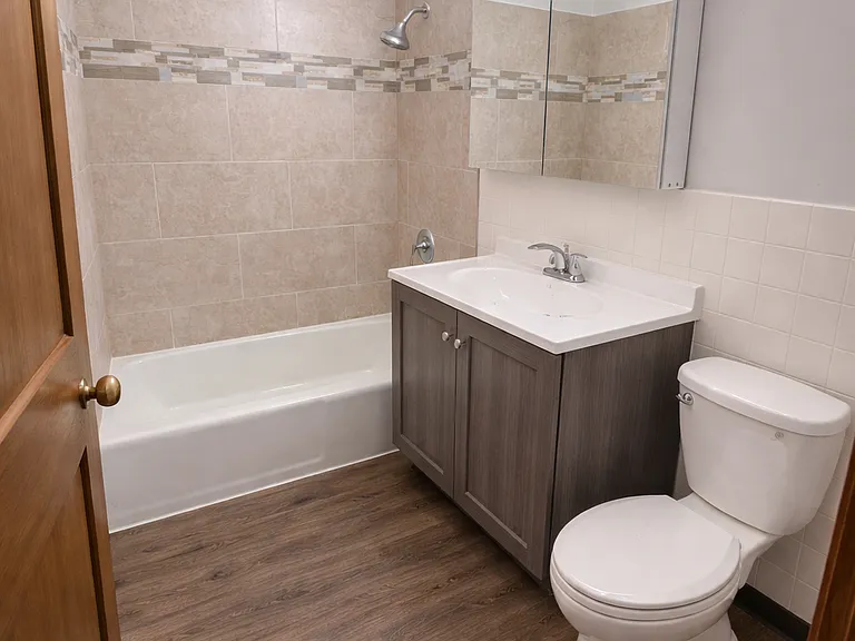 Country View Apartments — Photo 5