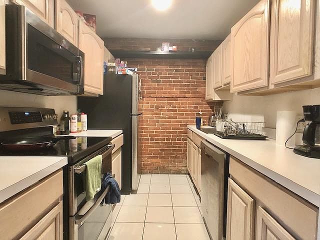 2nd image of 1750 Washington St #U8