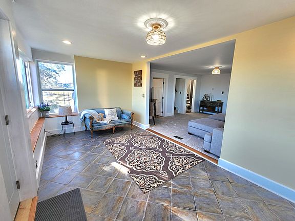 5th image of 6584 Holloway Rd