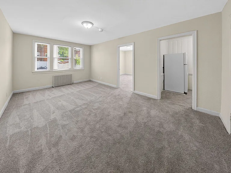 301 Hamilton St NW #3 — Photo 2
