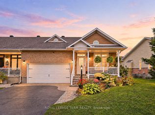 70 Sable Run Dr, Ottawa, ON K2S 1W2