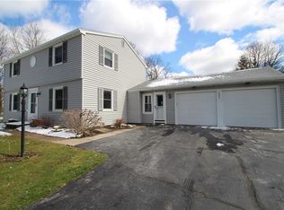 202 Tobey Rd, Pittsford, NY 14534