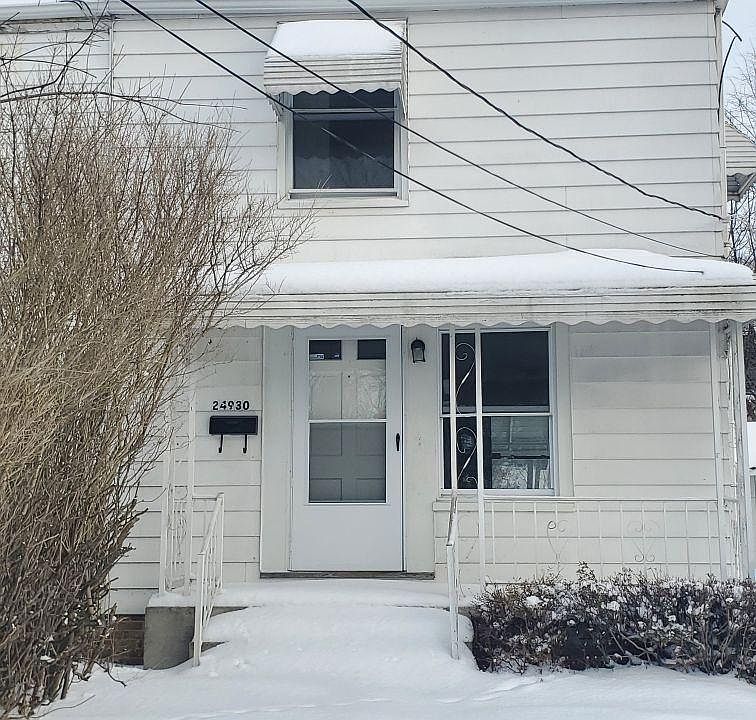 1st image of 24930 Treadwell Ave