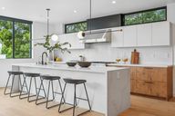 Stassi Ln-2405-007.jpg