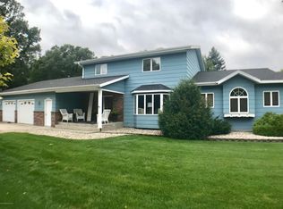 723 10th St SW, Wadena, MN 56482