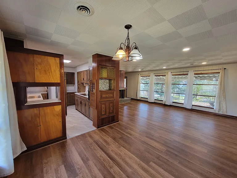 477 Civitan St — Photo 5