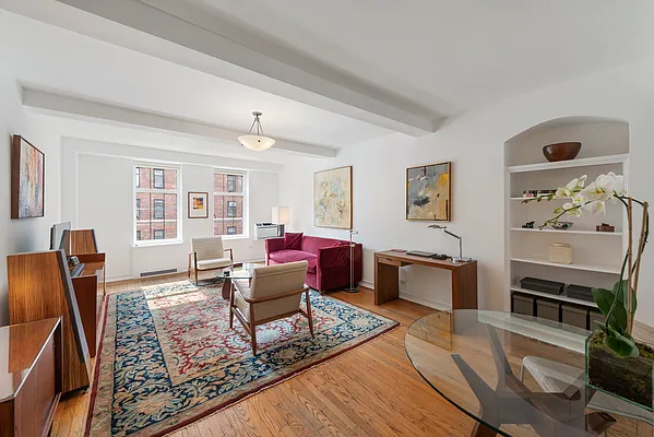 Sold by Compass | media 1