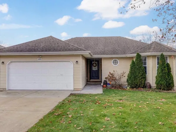 1698 S Eastland Avenue, Springfield, MO 65802