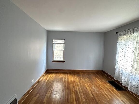 2nd image of 18116 Wildwood Ave