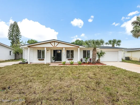 124 Uranus Ct, Indialantic, FL 32903