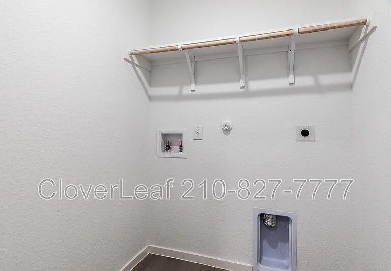 7922 Biggio Ln — Photo 26