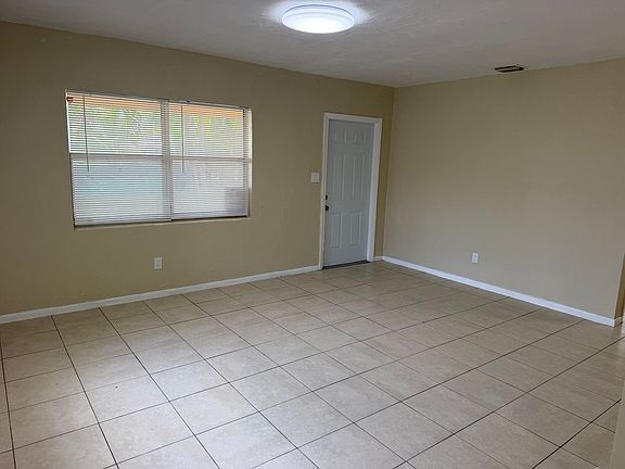 4th image of 3011 NW 17th St