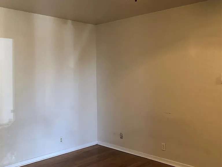 1000 W 26th St #105 — Photo 8