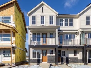 17232 4th St NW, Edmonton, AB T6T2V4