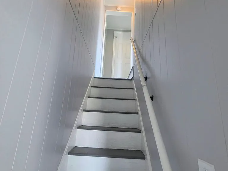 1437 W Court St — Photo 6