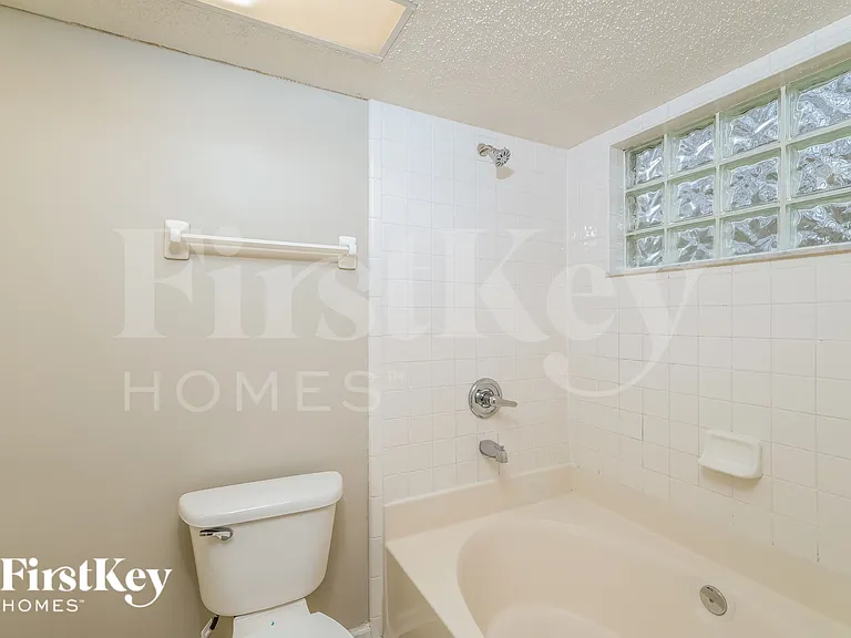 9515 Southbrook Dr — Photo 13
