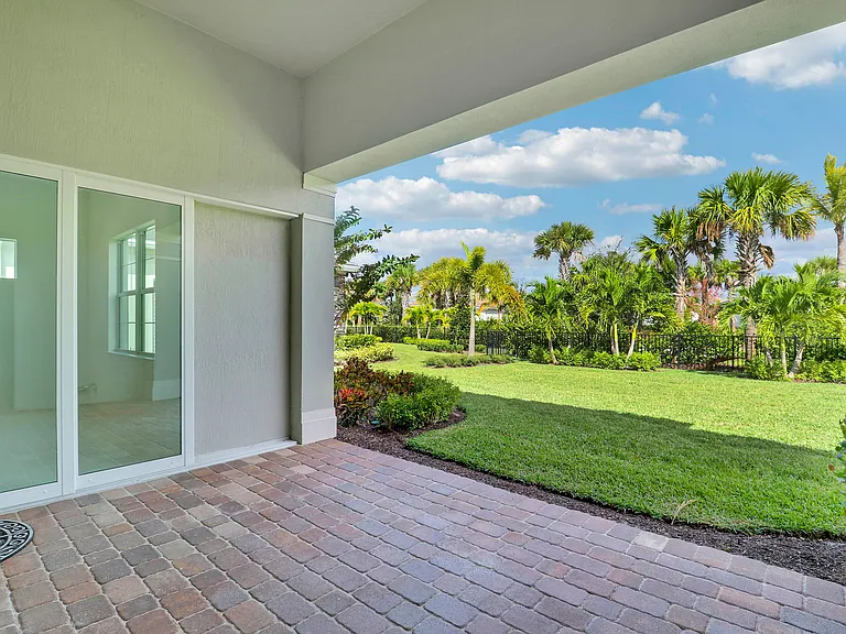 10815 Stellar Cir — Photo 22