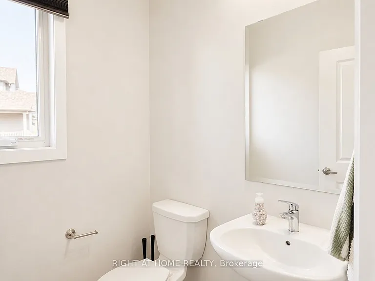 242 Calvington Ave — Photo 8