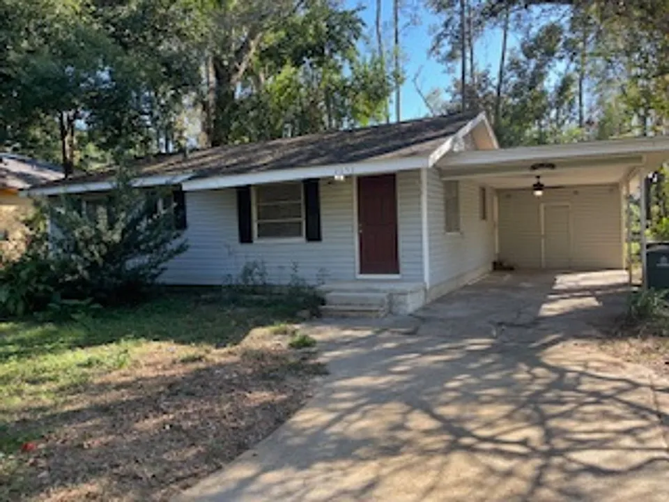 2053 Belle Vue Way