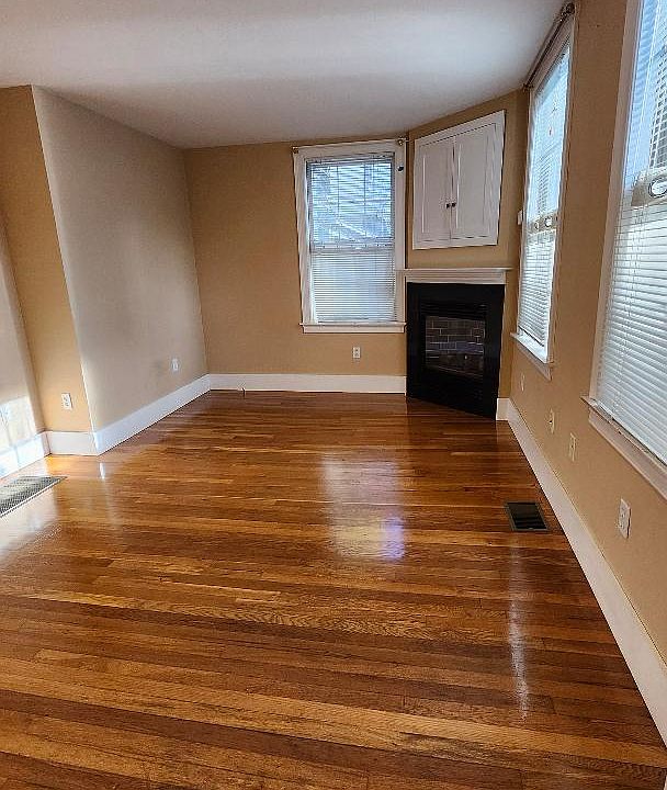 1st image of 59 Prospect St #1