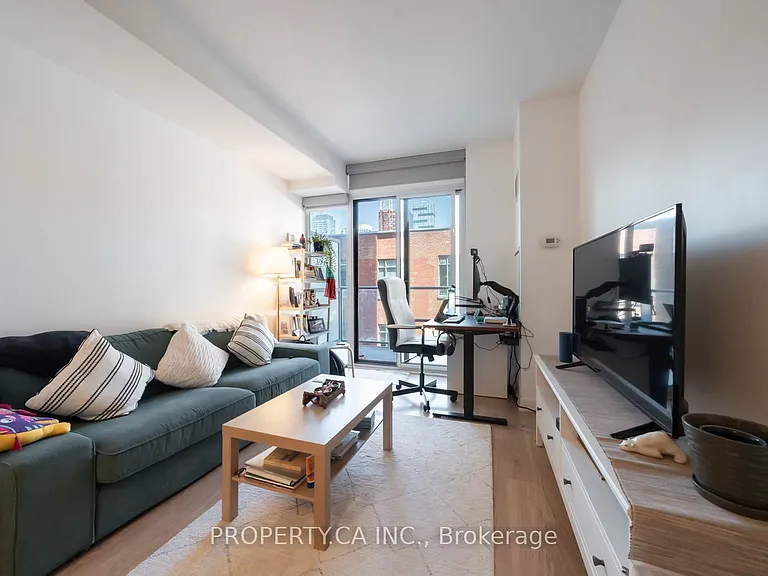 105 George St #303 — Photo 19