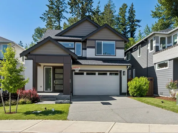 16203 27th St E, Lake Tapps, WA 98391
